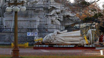 La Ciudad trasladar�a el monumento a Col�n a la Costanera Norte