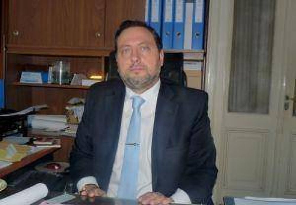 Buezas afirm� que buscar�n implementar el estacionamiento medido lo m�s pronto posible