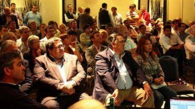 El ACyS debati� los ejes del plan de gobierno del �Tucum�n que viene�