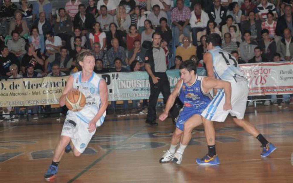 Regatas Uruguay logr� un gran triunfo y es semifinalista