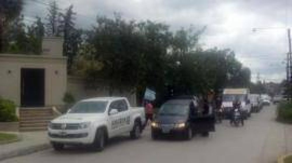 Yerba Buena: llevaron los casos de inseguridad a la casa de Alperovich