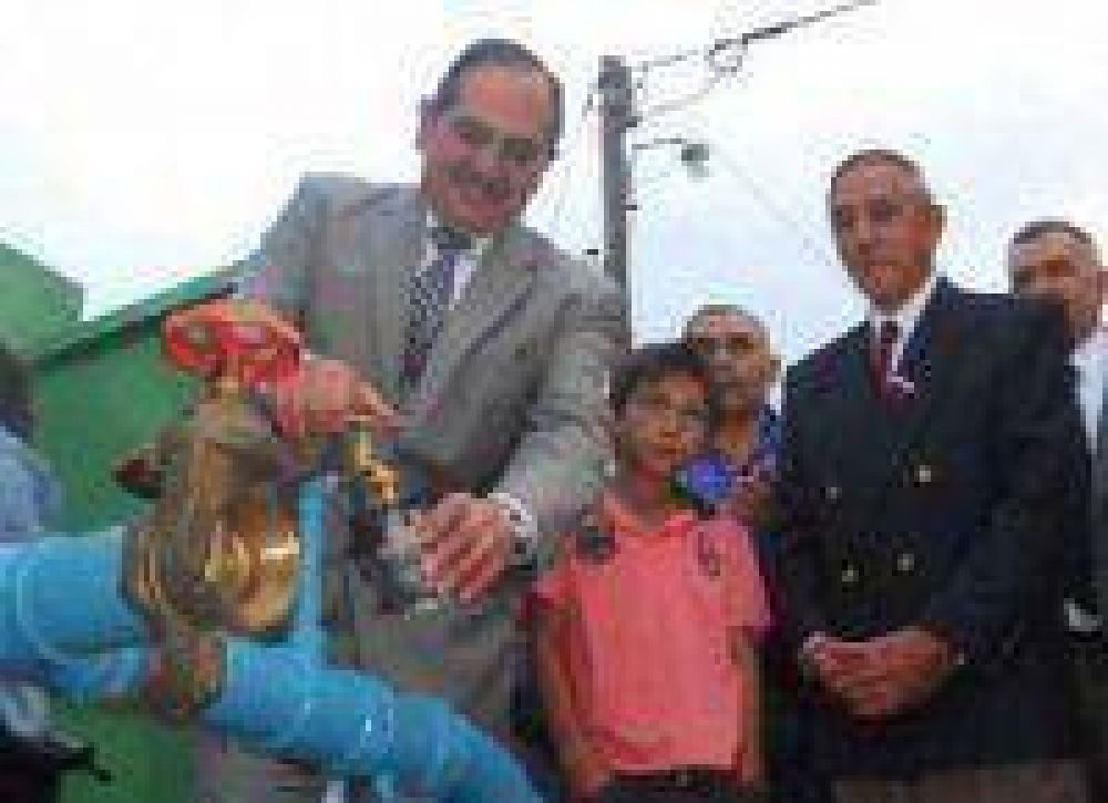 Una terminal, cloacas y obras por inundaciones, las pr�ximas acciones en el sur 