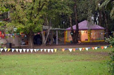 Con mucho esfuerzo, �Del otro lado del �rbol� inaugur� su sede