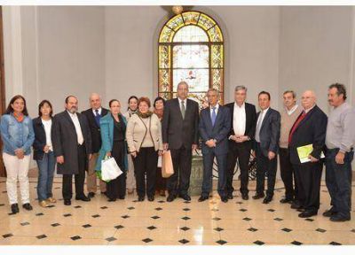 El Intendente Eseverri recibi� en su despacho a empresarios portugueses 