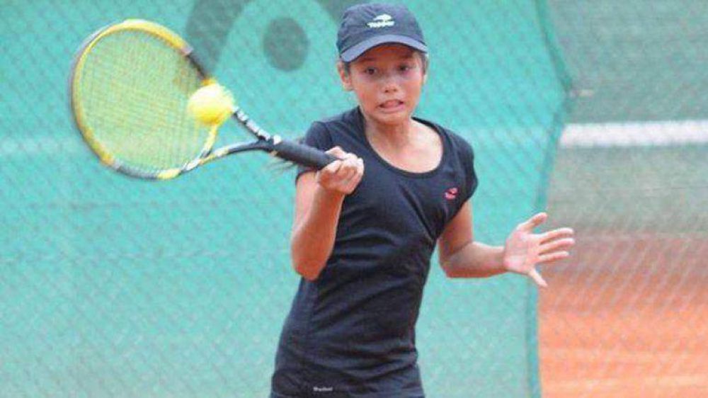 La hija de Vilas debut como tenista y se fue llorando por una derrota