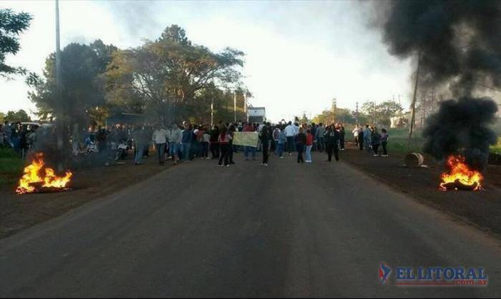 Un 70% de Virasoro volvi� a tener luz tras intensos trabajos y un piquete en la Ruta 14