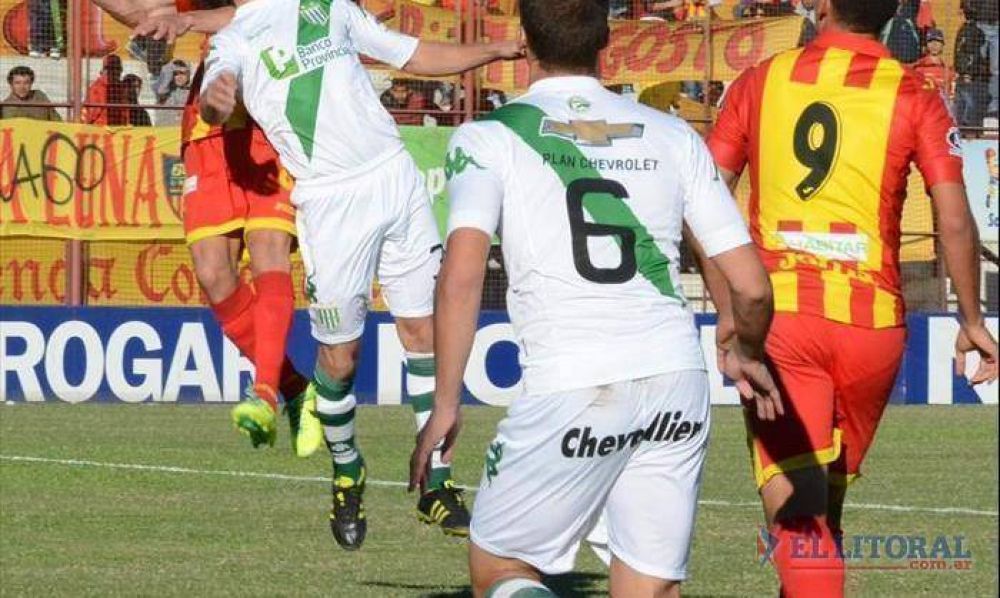 Boca Unidos borr� de la cancha a Banfield, anot�ndose una justa y festejada victoria