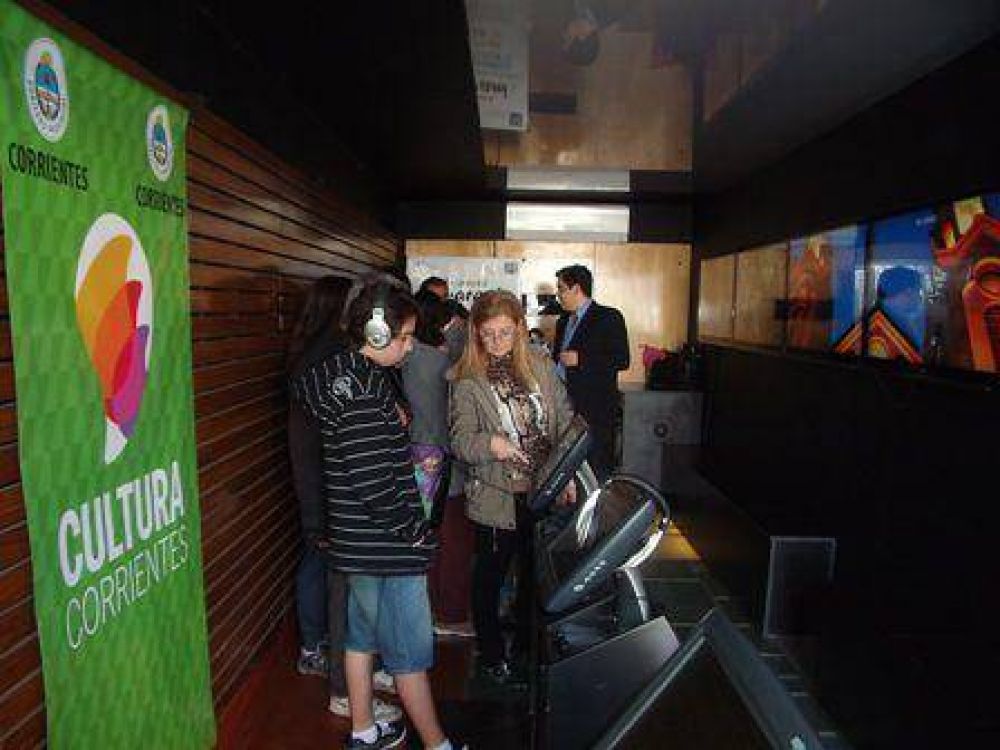 Libros, leyendas y guaran en el Encuentro Federal de la Palabra