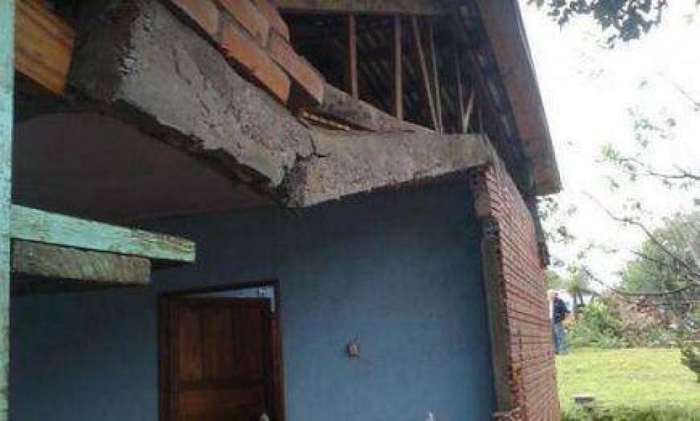 San Vicente: Casas da�adas, �rboles ca�dos y varias familias evacuadas 