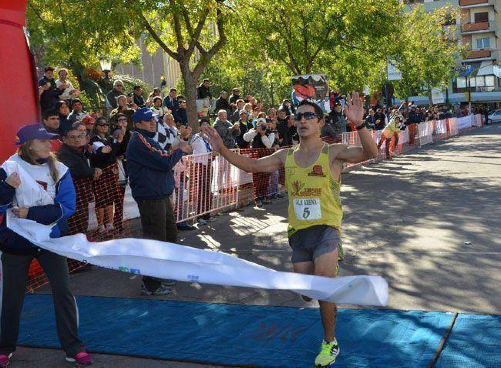 Joaqu�n Arbe, de Esquel, ganador de la XXX edici�n de "A Pampa Traviesa"