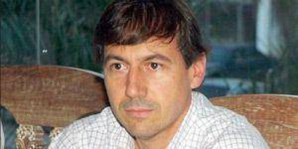 Naidenoff pidi� una consulta popular por Dioxitek