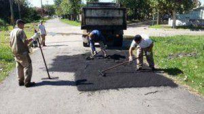 Arreglaron pozos y desniveles en 30 cuadras de nueve barrios