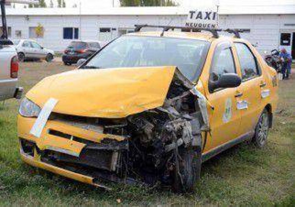 Una mujer y su beb� murieron tras chocar con un taxista alcoholizado 