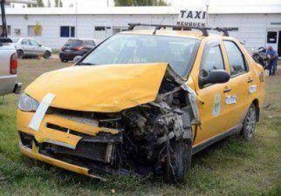 Una mujer y su beb� murieron tras chocar con un taxista alcoholizado 