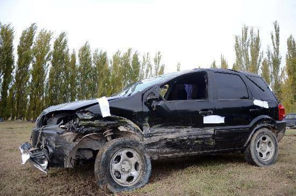Madre e hija mueren en accidente sobre ruta 22