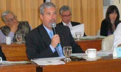 Coronel Rosales: Intendente Holzman pidi� subir las tasas para aumentarle a los municipales