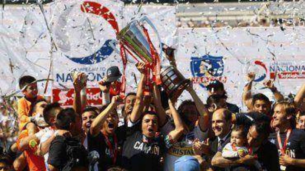 Colo Colo se consagr� campe�n del Torneo Clausura chileno