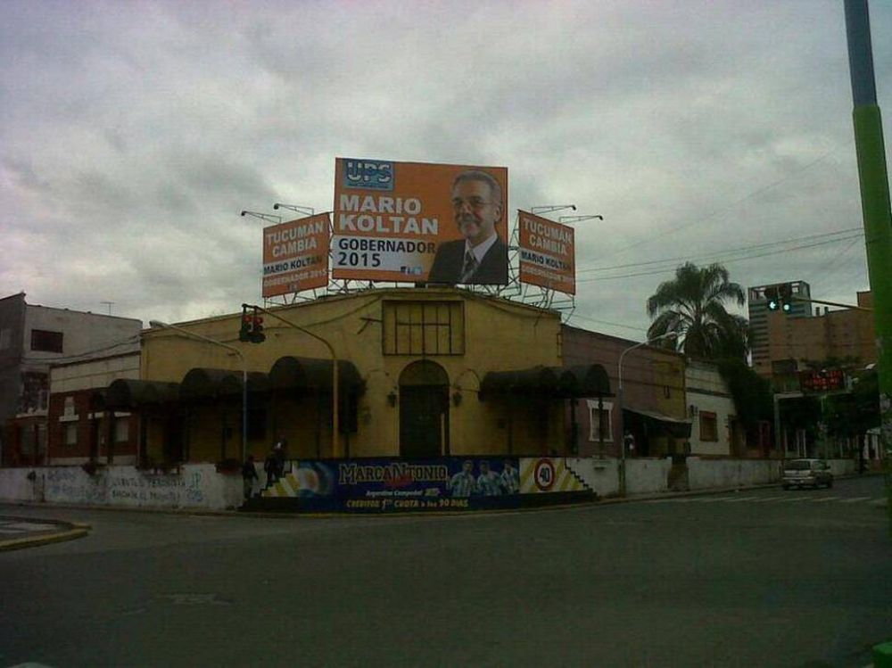 Alperovich recibi� su cumplea�os con decenas de pintadas �Amaya 2015�