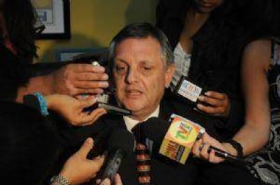 Se suman los pedidos de interpelaci�n a Gassenbauer