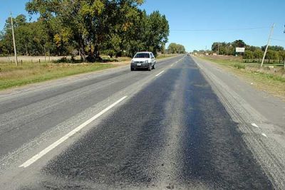 �La inversi�n s�lo alcanza 0,25% de la red vial provincial�