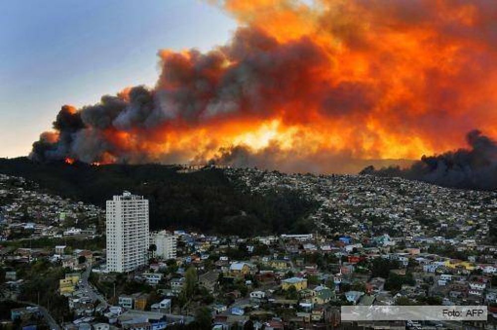 Chile pidi ayuda a la Argentina por el incendio en Valparaso
