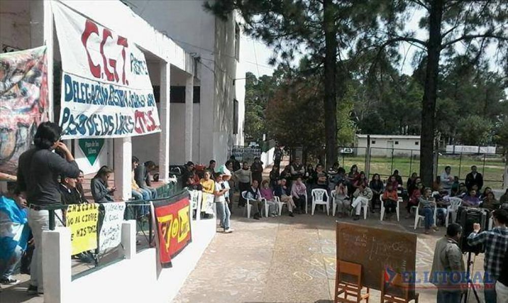 Alumnos del IFD de Paso de los Libres llevaron su reclamo a Educaci�n y realizaron clases abiertas