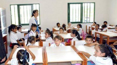 Garantizan el aumento al bsico para docentes