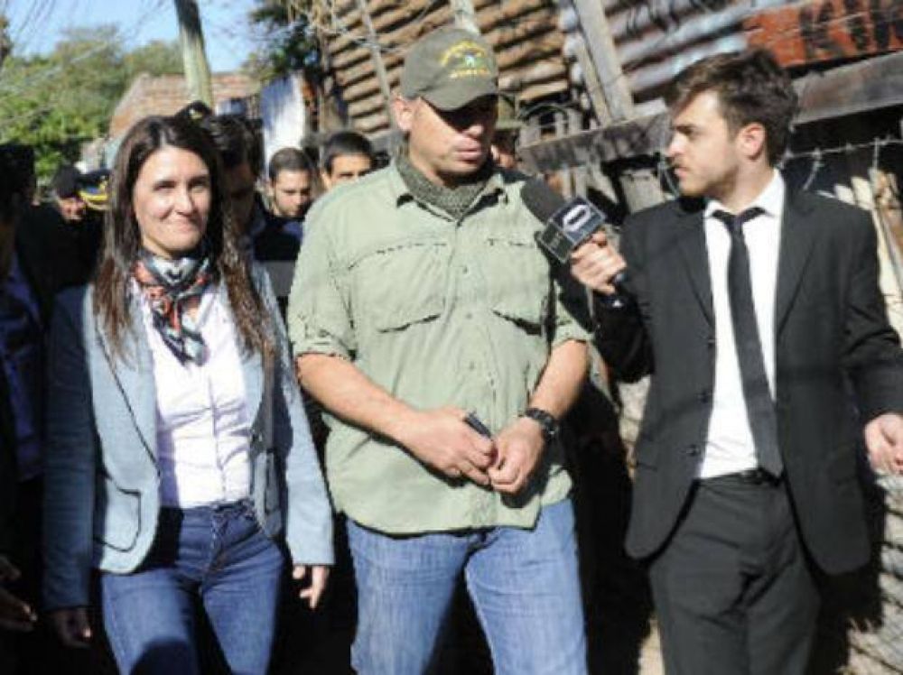 "No es una intervenci�n a la provincia de Santa Fe, es la respuesta a un pedido del gobernador"