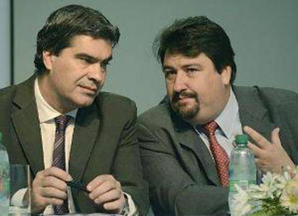 Capitanich se comunic� con Closs y le garantiz� "cooperaci�n" tras el colapso del puente 