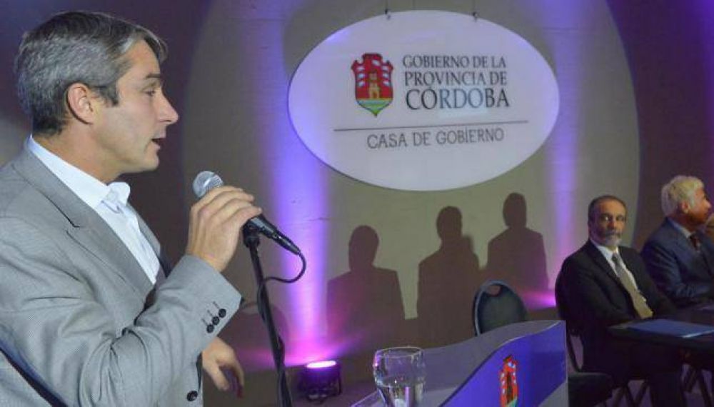De la Sota pidi� frenar desarrollos que no tengan agua