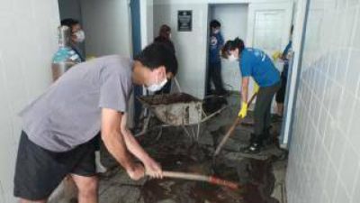 Colaboran con la limpieza del hospital de Ba�ado de Ovanta