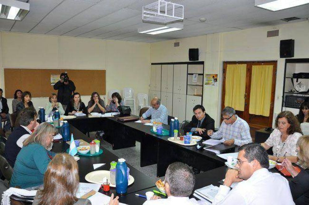 UTELPA acusa al Gobierno de una actitud �provocativa� por no solucionar el conflicto