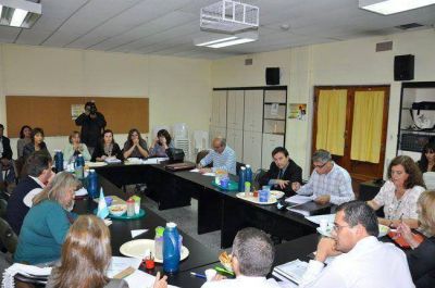 UTELPA acusa al Gobierno de una actitud �provocativa� por no solucionar el conflicto