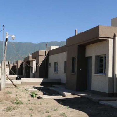 Entregaron viviendas de clase media en barrio N�stor Kirchner