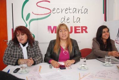 El Gobierno lanzo nuevo programa social para madres adolescentes