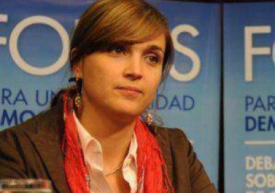 �Los plenarios sirven para que todos los funcionarios y legisladores est�n charlando mano a mano con la gente�, Giaccone