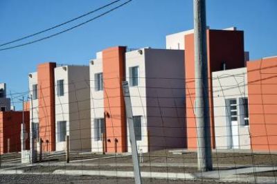 Buzzi encabezar� la entrega de 45 viviendas en Barrio Industrial