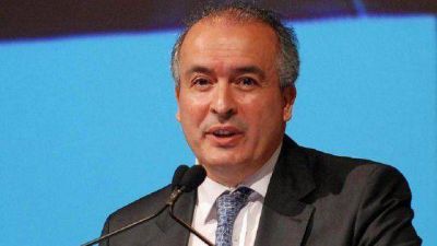 L�pez le pidi� a Cano que se informe sobre las obras realizadas en Tucum�n