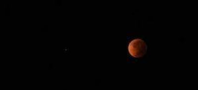San Juan pudo ver con total claridad el eclipse de Luna roja