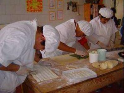  Firman convenio con empresas de pastas