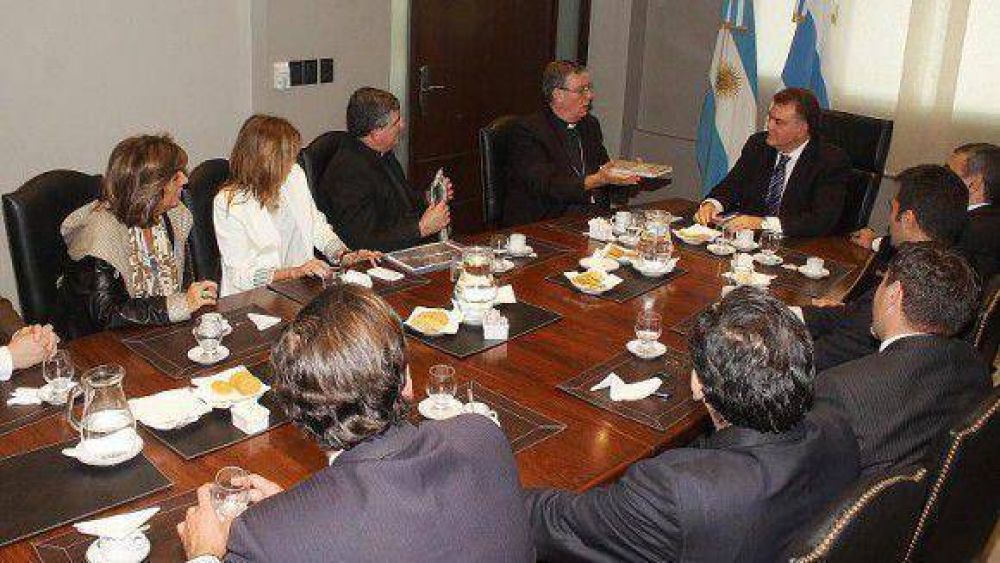 Amaya y Zecca se reunieron por el Congreso Eucar�stico 2016