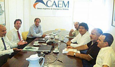 Los jer�rquicos mineros se reunieron con la CAEM