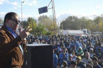 Guillermo Pereyra habl� de �humanizar el trabajo" en la actividad petrolera