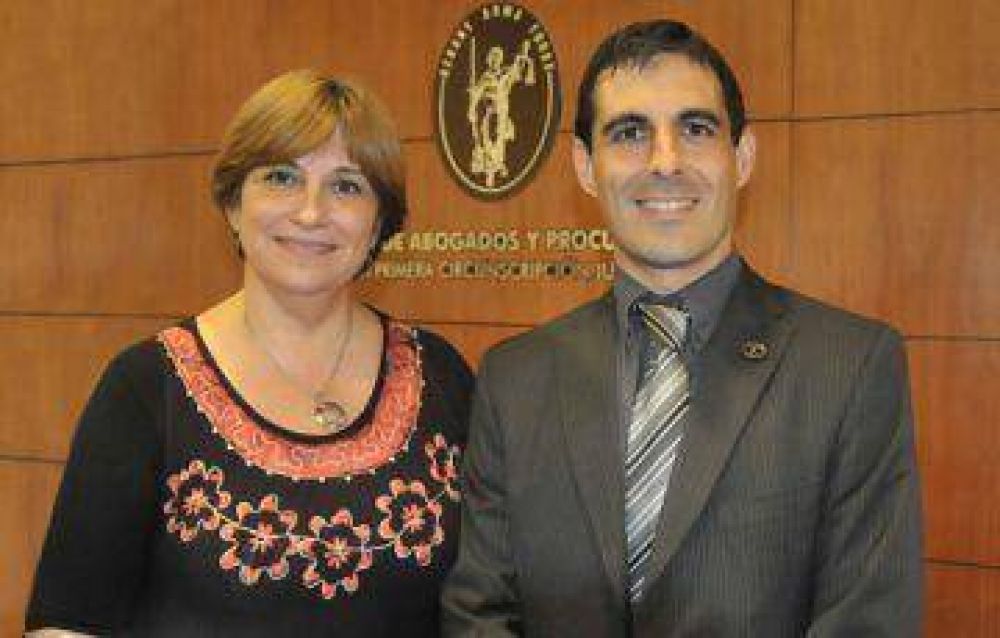 Molero: �Propugnamos que se consulte a las voces de todos los abogados�