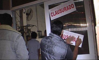 Clausuran local donde fueron encontrados ni�os y adolescentes alcoholizados en plena fiesta