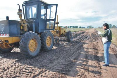 El Intendente Gasparini presenci� trabajos en zona rural, urbana y tareas de poda correctiva en Roque P�rez