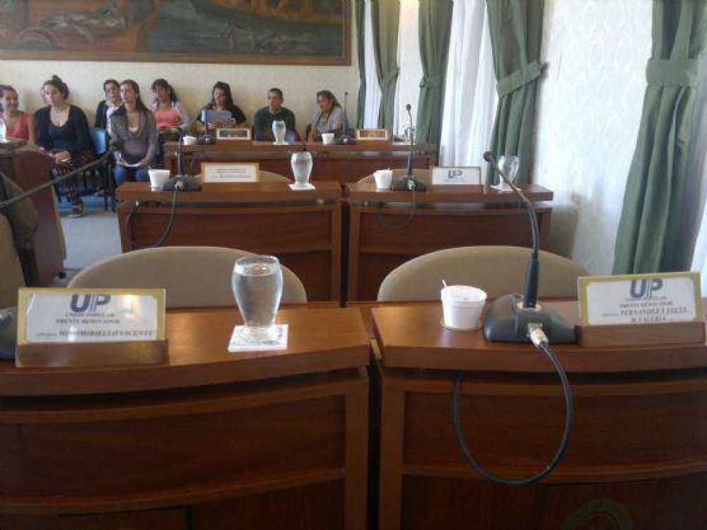 Concejo Deliberante: La papelonezca adhesin al paro y el repudio a los dichos de Ignomiriello en REALPOLITIK