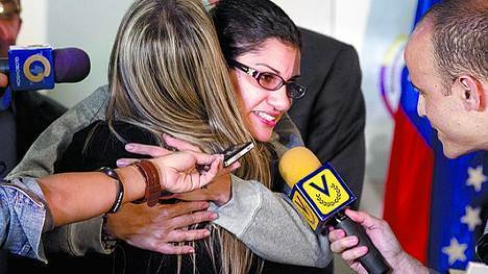 A 9 d�as de su secuestro, liberan a la periodista de Globovisi�n