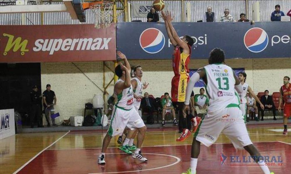 San Mart�n mantuvo su local�a y qued� a un paso de las semifinales