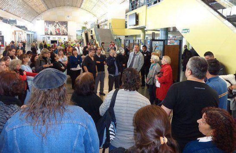 ATE Zona Norte pidi� el 40% de aumento durante una asamblea